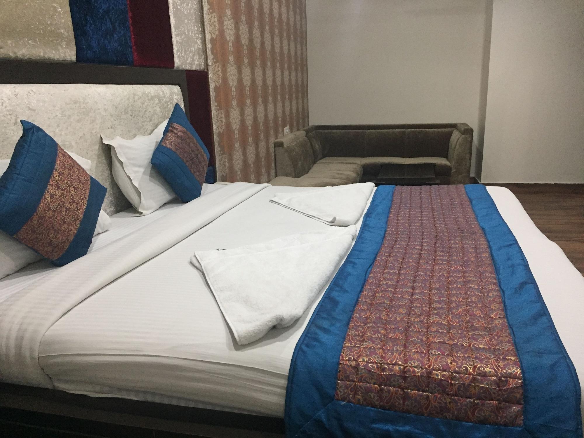 Apra Hotel