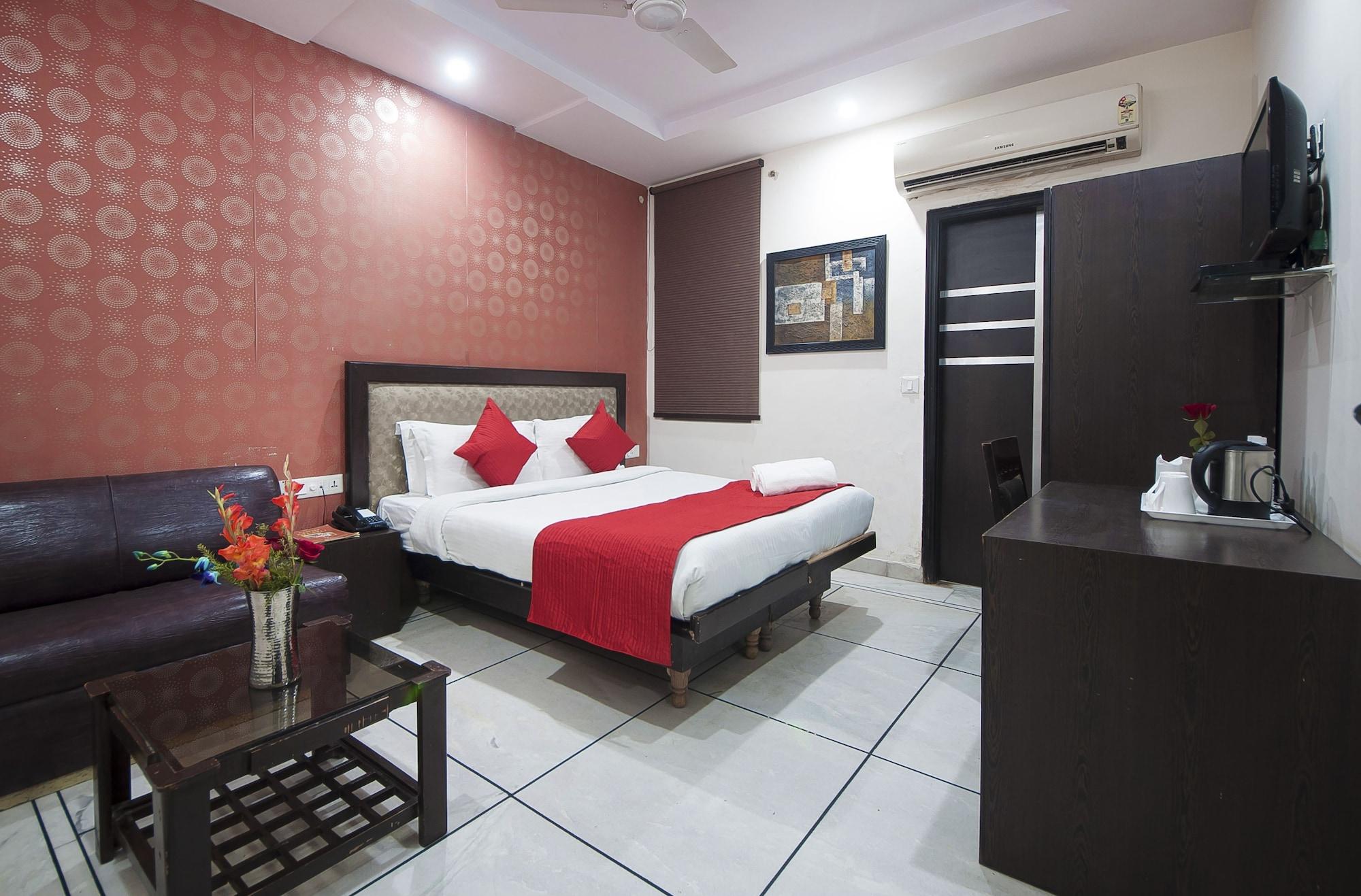 Hotel Apra 3*