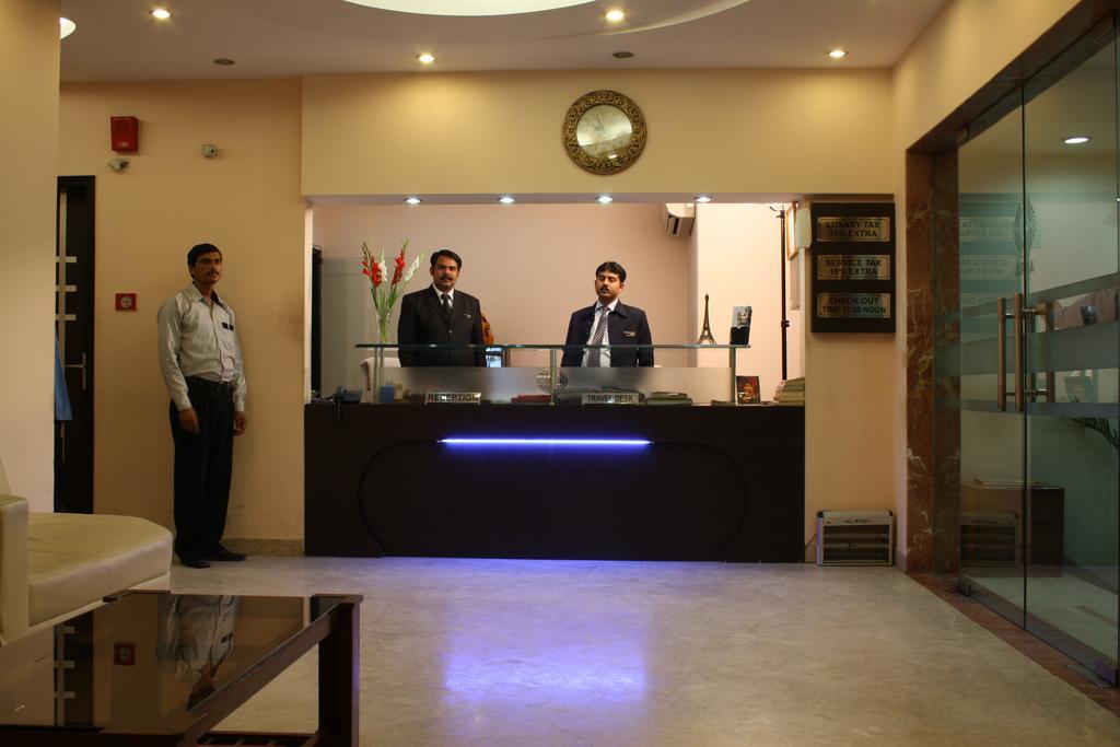 Apra Hotel New Delhi