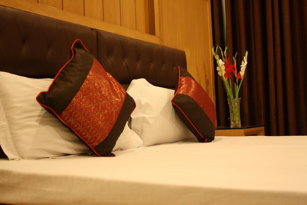 Hotel Apra New Delhi